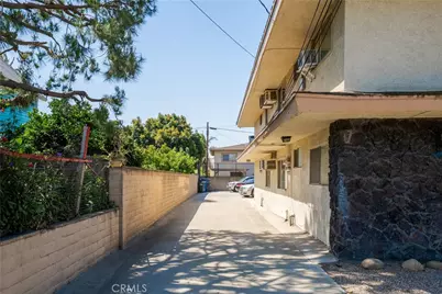 550 Laurel, Pomona, CA 91768 - Photo 3
