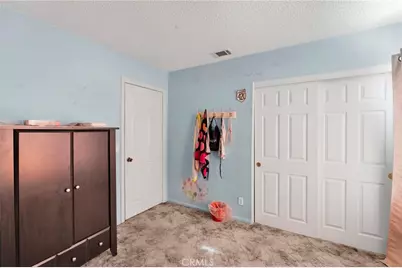 13423 Palm, Hesperia, CA 92344 - Photo 23