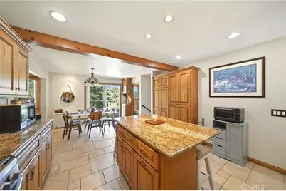 26210 Circle Drive, Lake Arrowhead, CA 92352 - Photo 13