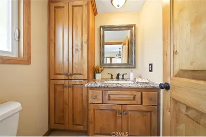 26210 Circle Drive, Lake Arrowhead, CA 92352 - Photo 23