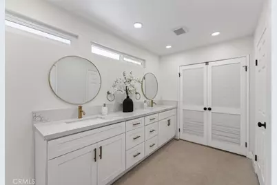 1070 S Road Runner, Anaheim, CA 92807 - Photo 35