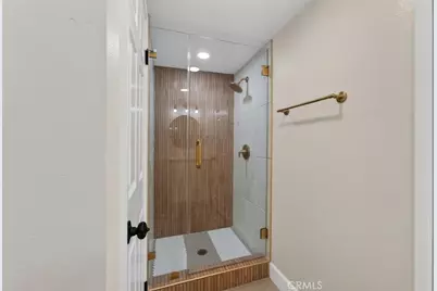 1070 S Road Runner, Anaheim, CA 92807 - Photo 17