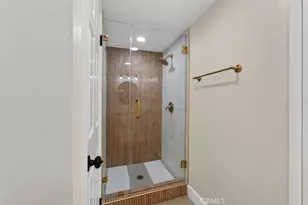 1070 S Road Runner, Anaheim, CA 92807 - Photo 17