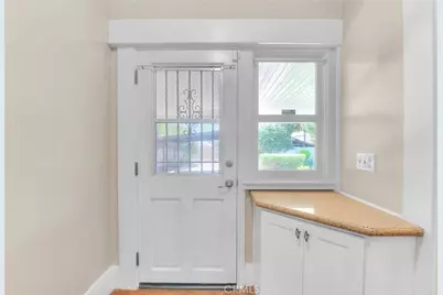 563 Claremont, Pomona, CA 91767 - Photo 23