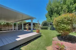 563 Claremont, Pomona, CA 91767 - Photo 43