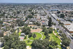 563 Claremont, Pomona, CA 91767 - Photo 51