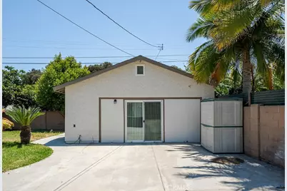 13918 Fidler, Bellflower, CA 90706 - Photo 31