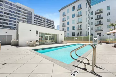 645 W 9th Street #314, Los Angeles, CA 90015 - Photo 17