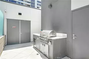 645 W 9th St, Los Angeles, CA 90015 - Photo 19