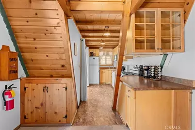 42929 Encino, Big Bear Lake, CA 92315 - Photo 15