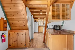 42929 Encino, Big Bear Lake, CA 92315 - Photo 15