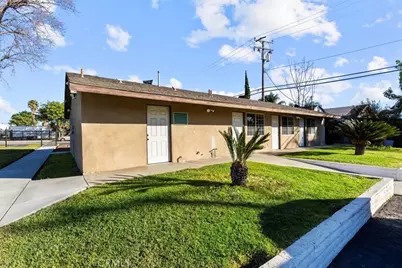 11385 Cedar Avenue, Bloomington, CA 92316 - Photo 11