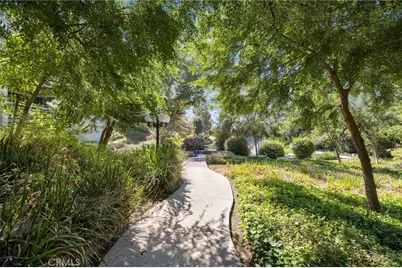 1083 Lakeview, Azusa, CA 91702 - Photo 33
