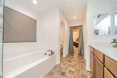 32813 Oakland, Winchester, CA 92596 - Photo 23