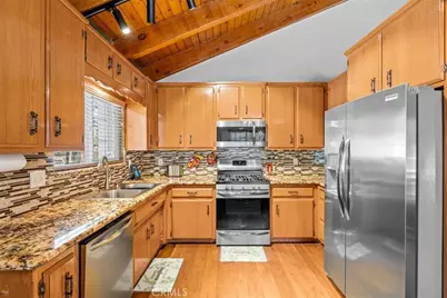 298 Weisshorn, Crestline, CA 92325 - Photo 11
