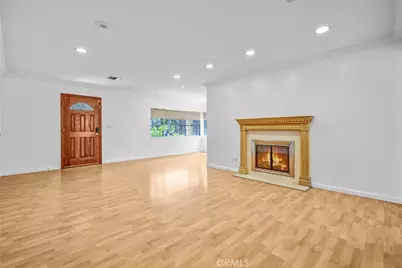 12005 Miranda, Valley Village, CA 91607 - Photo 3