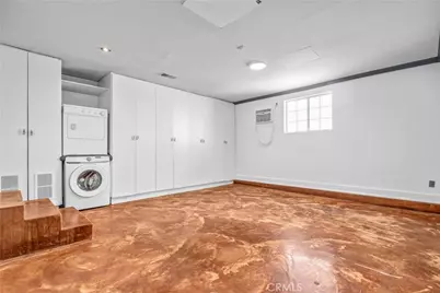 12005 Miranda, Valley Village, CA 91607 - Photo 19