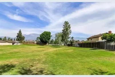 8566 Club House, Rancho Cucamonga, CA 91730 - Photo 45