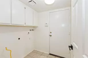 910 W 21st St, Upland, CA 91784 - Photo 15