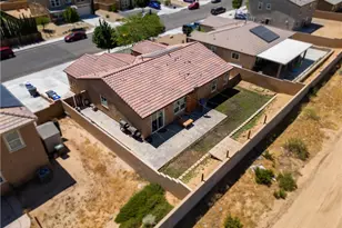 15826 Wyburn Ln, Victorville, CA 92394 - Photo 21