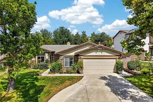 11748 Fairway Dr, Yucaipa, CA 92399 - Photo 1
