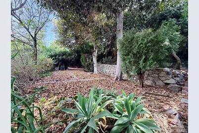 1616 Redcliff, Los Angeles, CA 90026 - Photo 29