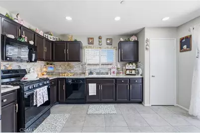 10990 Wilson, Adelanto, CA 92301 - Photo 5