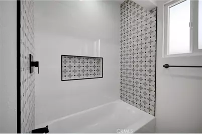 3515 S Norton, Los Angeles, CA 90018 - Photo 23