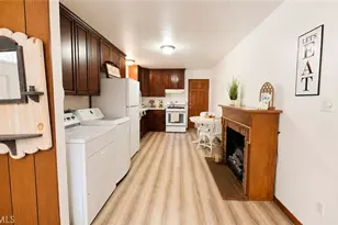 23013 Oak Ln, Crestline, CA 92325 - Photo 13