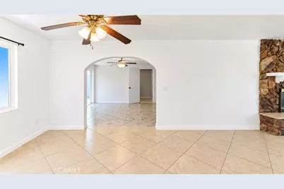 15939 Mojave, Hesperia, CA 92345 - Photo 11