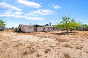15939 Mojave, Hesperia, CA 92345 - Photo 7