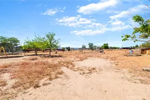 15939 Mojave, Hesperia, CA 92345 - Photo 11