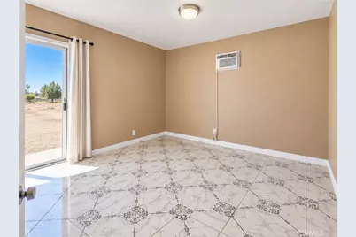 15939 Mojave, Hesperia, CA 92345 - Photo 13