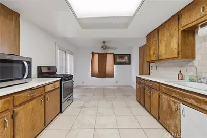 40672 Mayberry, Hemet, CA 92544 - Photo 9