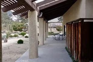 15201 Pocahantas, Apple Valley, CA 92307 - Photo 9