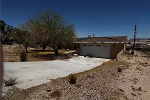 73816 Playa Vista, 29 Palms MCB, CA 92277 - Photo 17