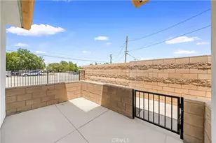 16425 Arrow Blvd, Fontana, CA 92335 - Photo 5