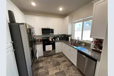 12045 Firbrook Street, Victorville, CA 92392 - Photo 11
