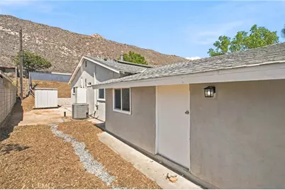 5945 Paramount Drive, Rubidoux, CA 92509 - Photo 39