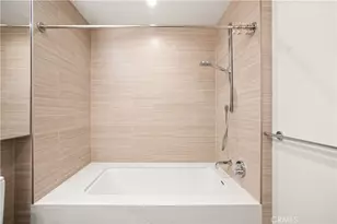 877 S Francisco Street, Los Angeles, CA 90017 - Photo 13