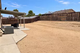 15993 Carmelia Dr, Victorville, CA 92394 - Photo 31