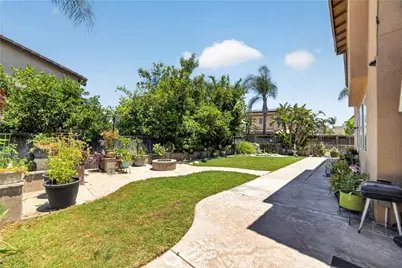 7050 Larkspur, Jurupa, CA 92880 - Photo 37