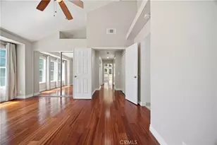 8 Magellan Aisle, Irvine, CA 92620 - Photo 23