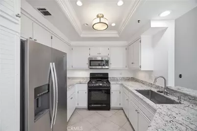 8 Magellan Aisle, Irvine, CA 92620 - Photo 11