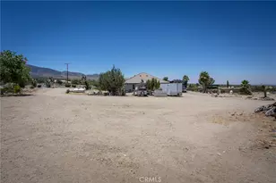 1220 Smoke Tree, Pinon Hills, CA 92372 - Photo 37