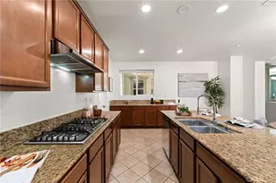 16339 Basswood Ln, Fontana, CA 92336 - Photo 19
