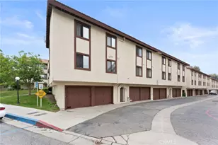 28031 Sarabande, Canyon Country, CA 91387 - Photo 9