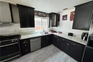 6134 Cabriolet Ct, Quartz Hill, CA 93536 - Photo 41