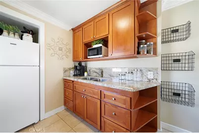 560 N 2nd Avenue, Upland, CA 91786 - Photo 41