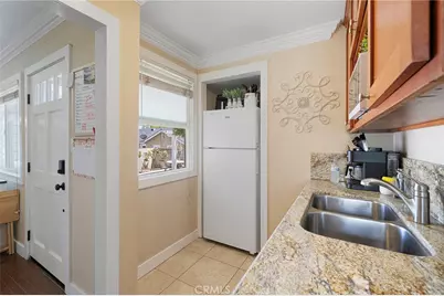 560 N 2nd Avenue, Upland, CA 91786 - Photo 43